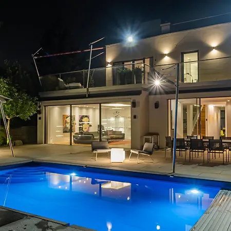 Villa Majestic Poolside With Jacuzzi, Pool, Panoramic Views *